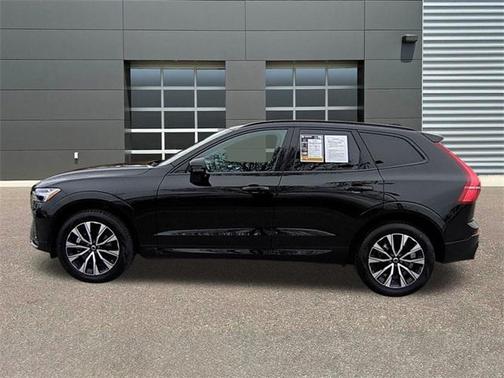 2025 Volvo XC60 B5 Core