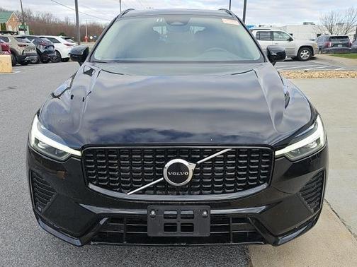 2025 Volvo XC60 B5 Core