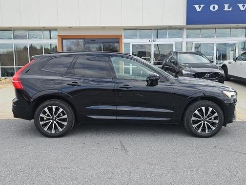 2025 Volvo XC60 B5 Core