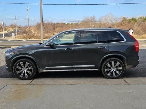 2021 Volvo XC90 T6 Inscription 7 Passenger