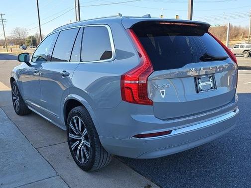 2024 Volvo XC90 B5 Core Bright Theme