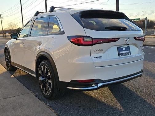 2024 Mazda CX-90 PHEV Premium Plus