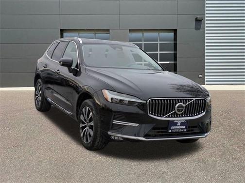 2023 Volvo XC60 B5 Plus Bright Theme