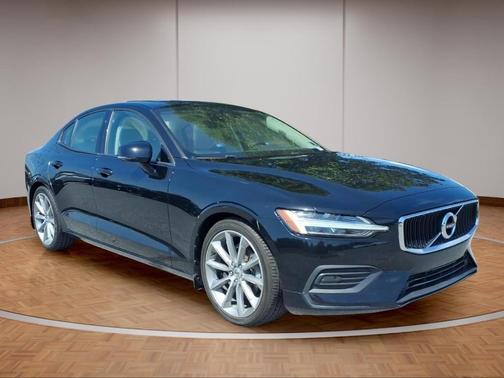 Black Stone 2020 Volvo S60 T5 Momentum