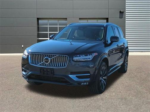 2024 Volvo XC90 B6 Plus Bright Theme 7-Seater