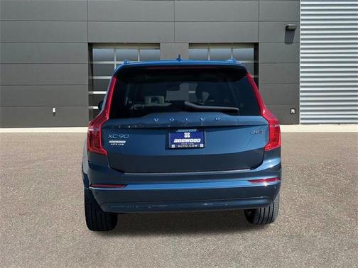2024 Volvo XC90 B6 Plus Bright Theme 7-Seater