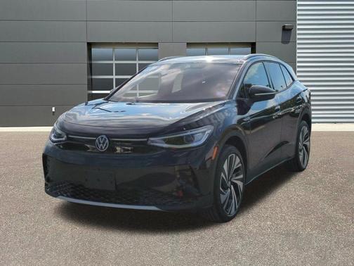 Deep Black Pearl Effect 2026 Volkswagen ID.4 Pro S Plus