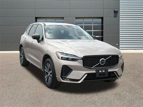 2025 Volvo XC60 B5 Core
