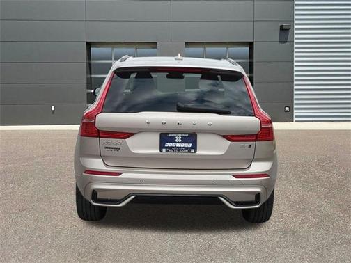 2025 Volvo XC60 B5 Core