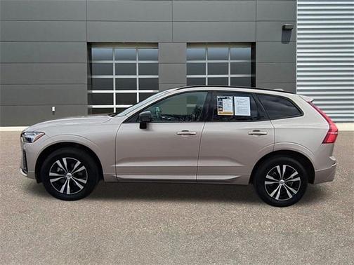 2025 Volvo XC60 B5 Core