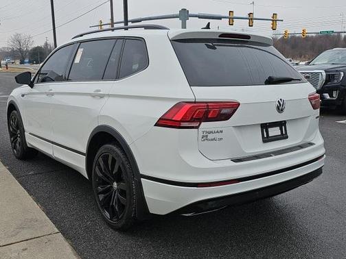 2021 Volkswagen Tiguan 2.0T SE R-Line Black