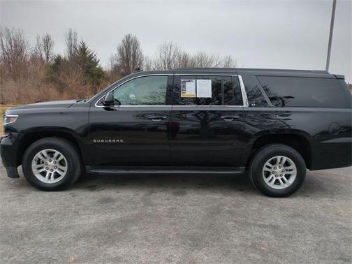 2017 Chevrolet Suburban LT