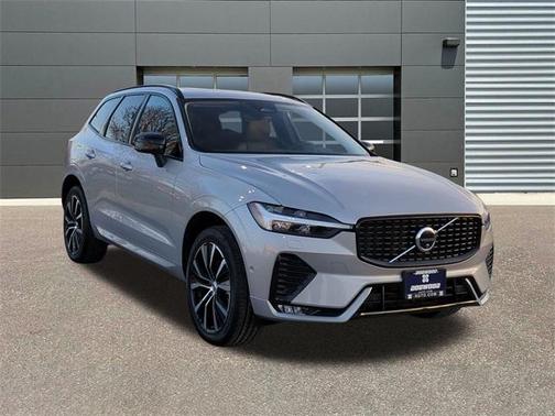 2025 Volvo XC60 B5 Plus