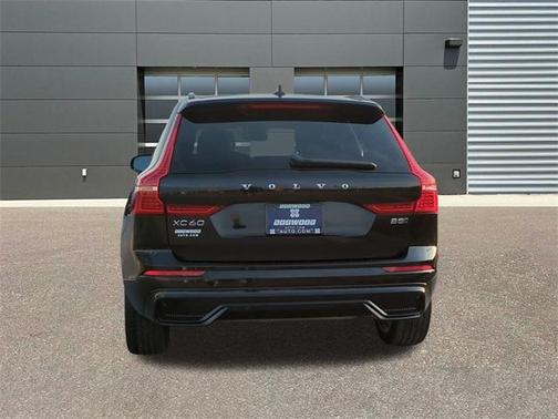 2025 Volvo XC60 B5 Plus