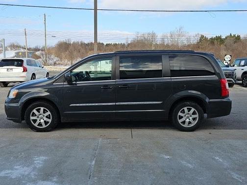 2012 Chrysler Town & Country Touring