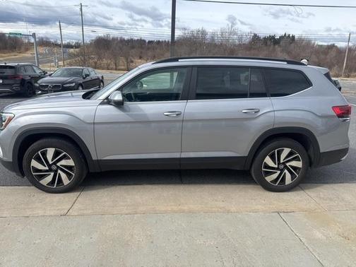 2024 Volkswagen Atlas 2.0T SE