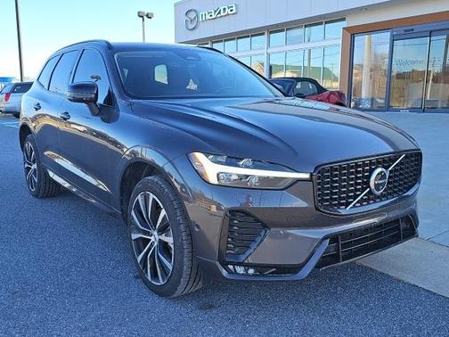 2025 Volvo XC60 B5 Plus