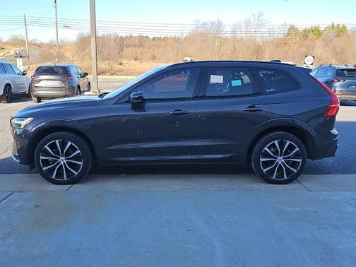 2025 Volvo XC60 B5 Plus