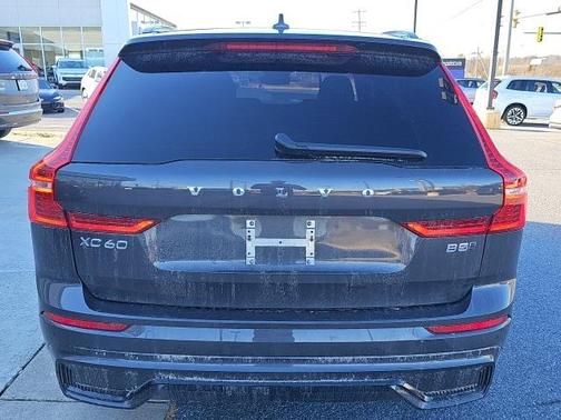 2025 Volvo XC60 B5 Plus