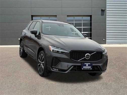 2025 Volvo XC60 B5 Plus