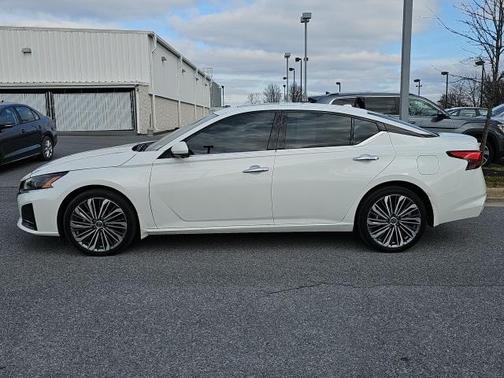 2023 Nissan Altima 2.5 SL