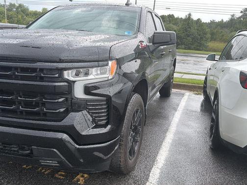 Black 2022 Chevrolet Silverado 1500 RST