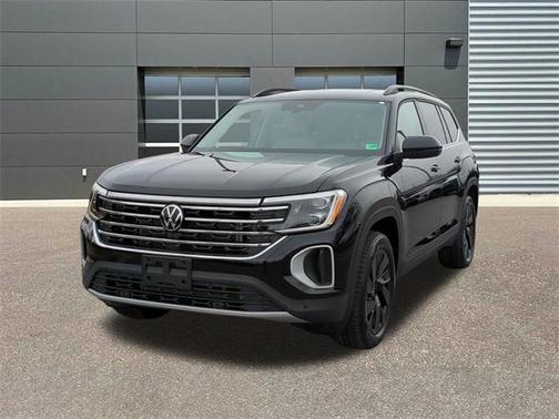 Deep Black Pearl Effect 2026 Volkswagen Atlas 2.0T SEL Premium R-Line