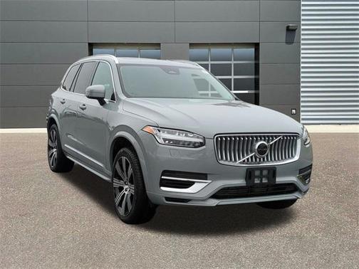 2025 Volvo XC90 Plug-In Hybrid T8 Core 7-Seater