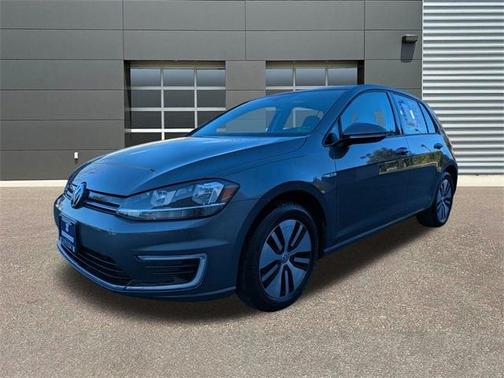 2019 Volkswagen e-Golf SE