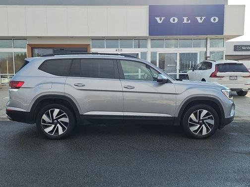 2025 Volkswagen Atlas 2.0T SE