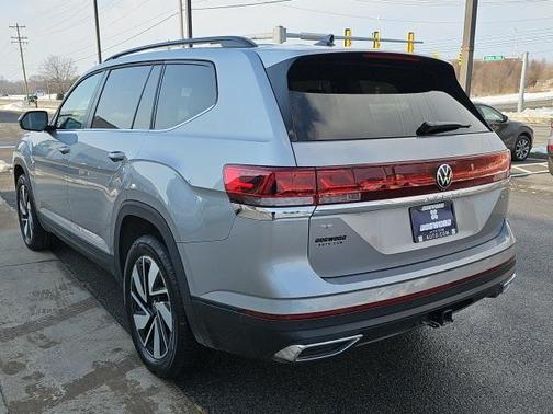 2025 Volkswagen Atlas 2.0T SE