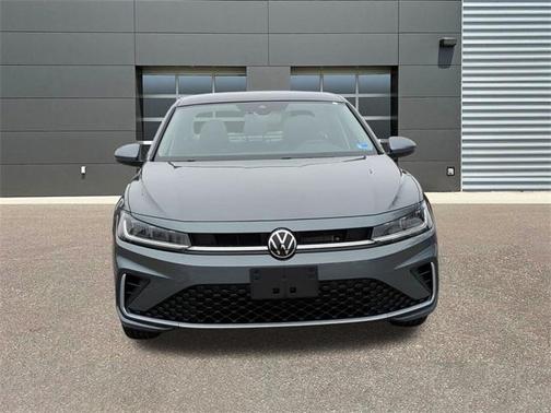 Platinum Gray Metallic 2026 Volkswagen Jetta 1.5T SE