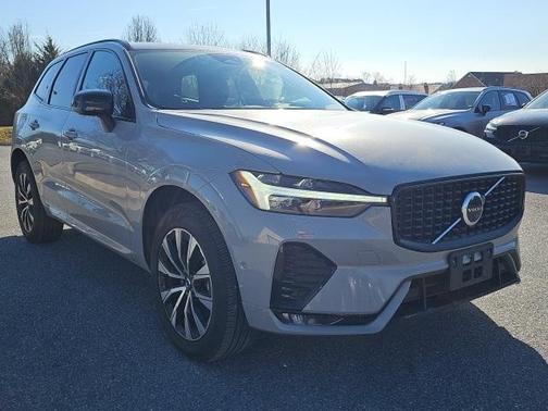 2025 Volvo XC60 B5 Plus