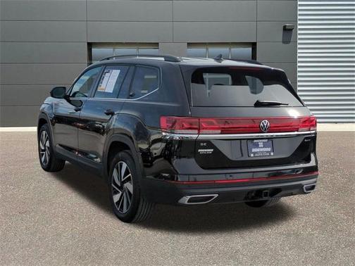 2025 Volkswagen Atlas 2.0T SE