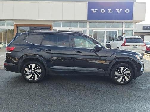 2025 Volkswagen Atlas 2.0T SE