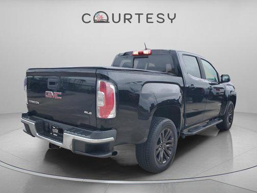 2017 GMC Canyon SLE