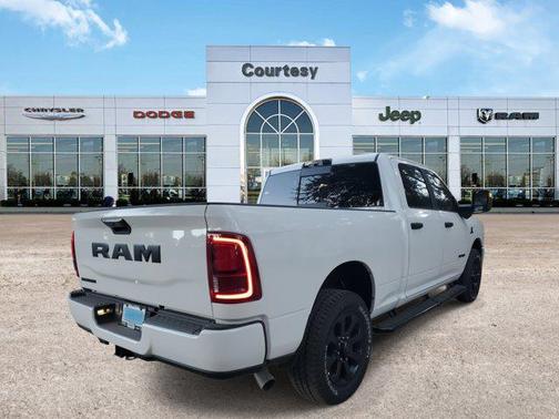 2026 RAM 2500 Big Horn Crew Cab 4x2 6'4' Box