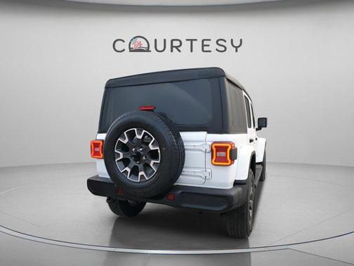 2026 Jeep Wrangler 4-Door Sahara 4x4