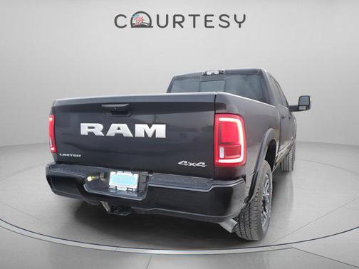 2026 RAM 3500 Limited Crew Cab 4x4 6'4' Box