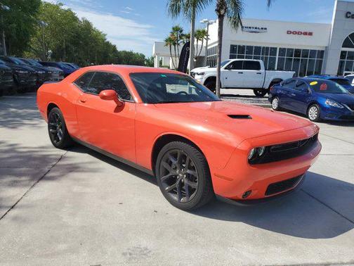 Go Mango 2023 Dodge Challenger SXT