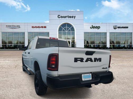 2025 RAM 2500 Tradesman Crew Cab 4x4 6'4' Box