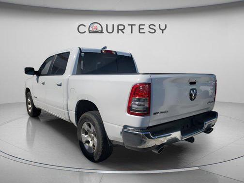 Bright White Clearcoat 2022 RAM 1500 Big Horn/Lone Star