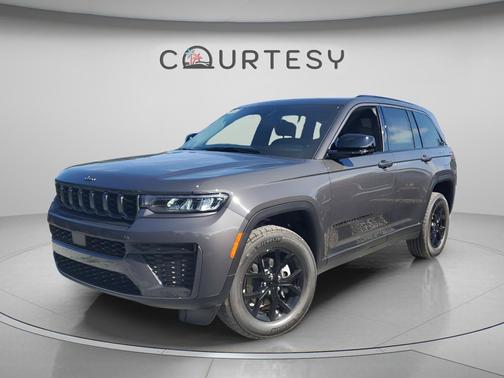 Baltic Gray Metallic Clearcoat 2026 Jeep Grand Cherokee Altitude
