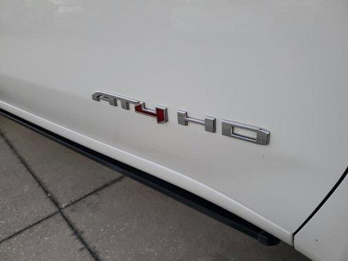 2020 GMC Sierra 2500 AT4