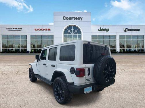 2025 Jeep Wrangler 4xe Sahara