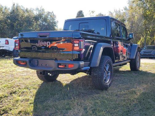 2026 Jeep Gladiator Mojave 4x4