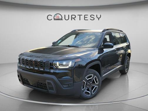 Diamond Black Crystal Pearlcoat 2026 Jeep Cherokee Laredo 4x4