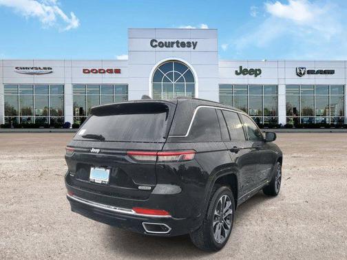 2025 Jeep Grand Cherokee Overland