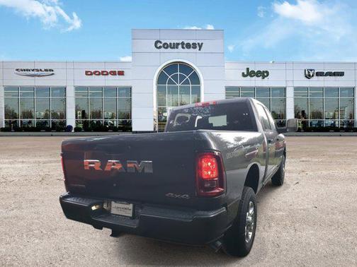 2025 RAM 2500 Big Horn Crew Cab 4x4 6'4' Box