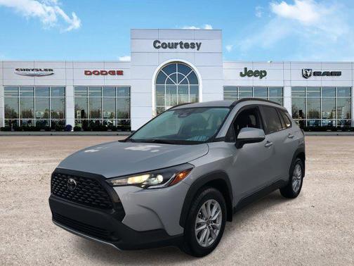 2024 Toyota Corolla Cross LE